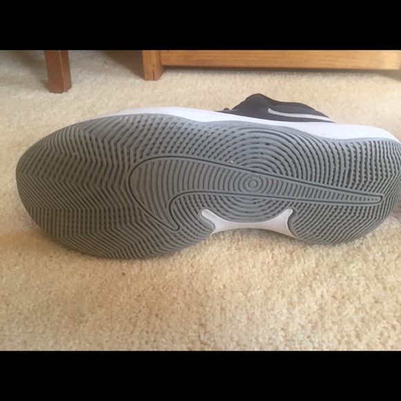 Nike men’s size 8W - Picture 14 of 14